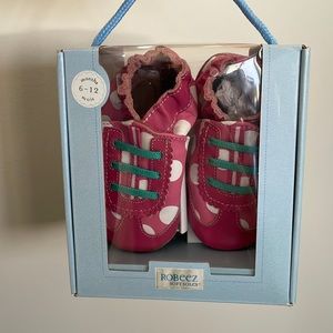 Size 6-12mo Pink Robeez (package opened but never worn)